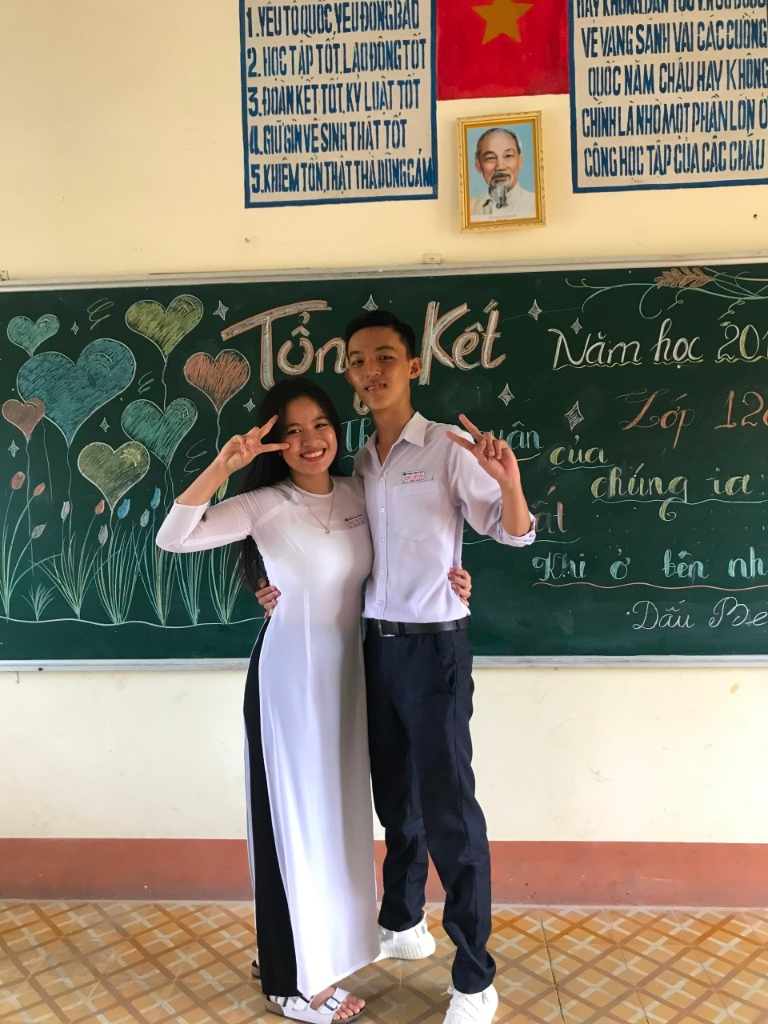 Thanh xuân áo trắng học trò Phước Vinh & Bảo Yến